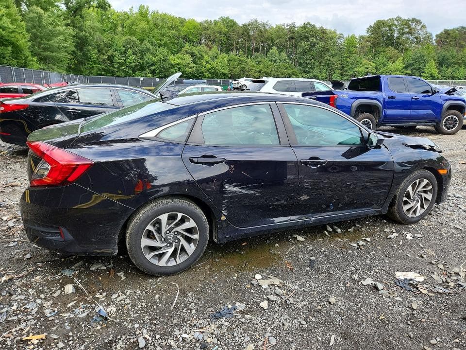 2017 HONDA CIVIC EX 3