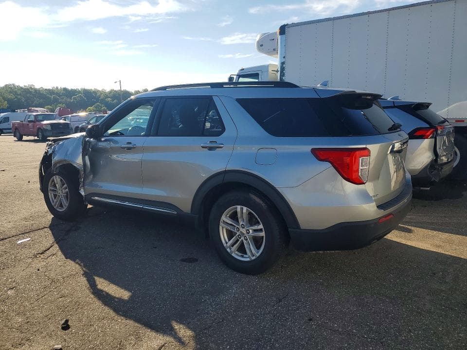 2020 FORD EXPLORER XLT 2
