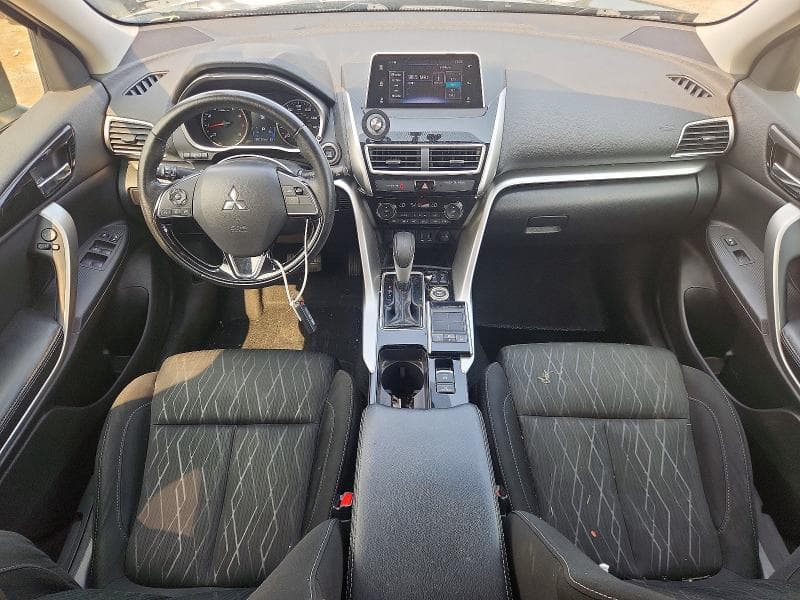 2018 MITSUBISHI ECLIPSE CROSS SE 8