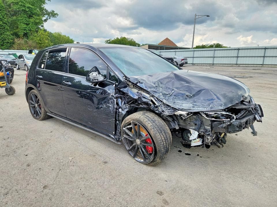 2021 VOLKSWAGEN GTI S 4