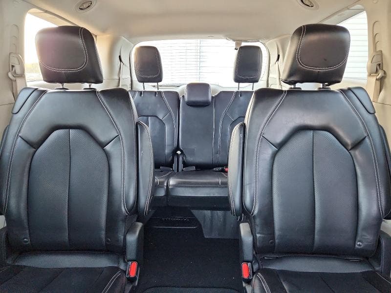 2024 CHRYSLER PACIFICA TOURING L 10