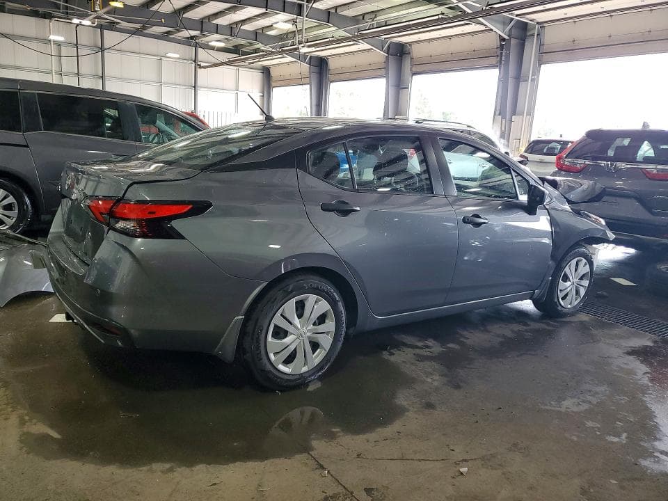 2023 NISSAN VERSA S 3