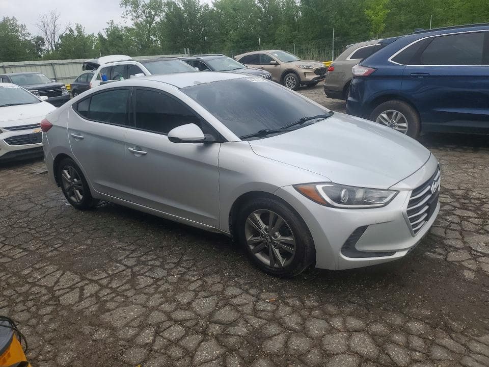 2018 HYUNDAI ELANTRA SEL 4