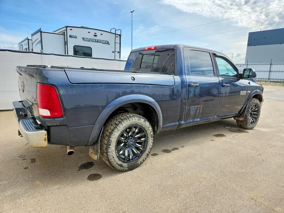 2017 RAM 1500 SLT 3