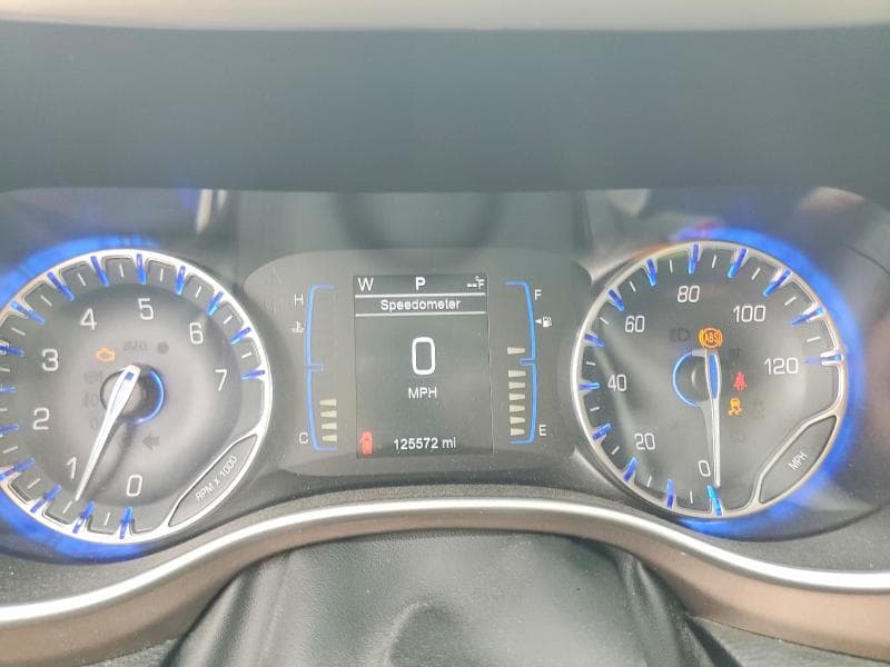 2017 CHRYSLER PACIFICA TOURING 9