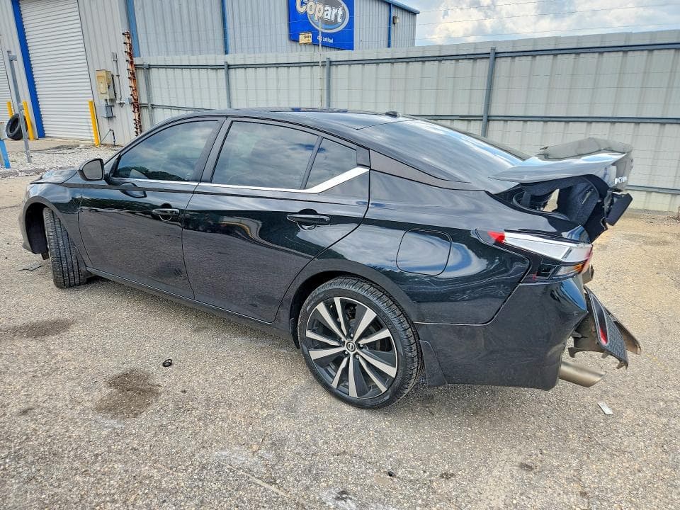 2022 NISSAN ALTIMA SR 2