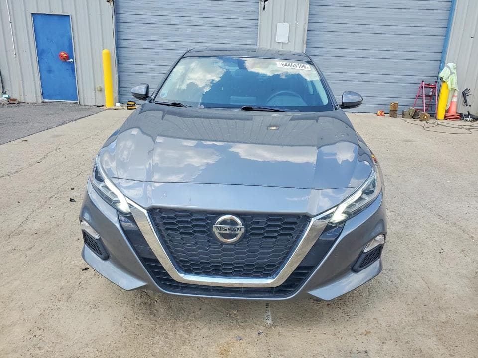 2022 NISSAN ALTIMA SV 5