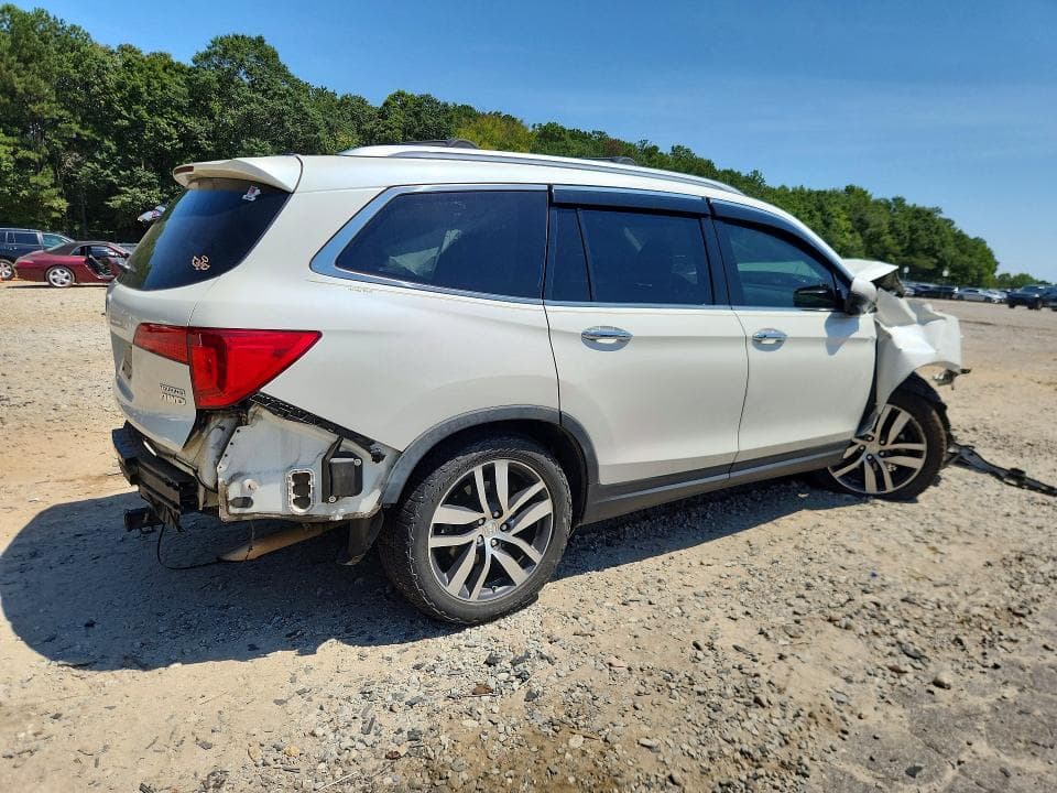 2017 HONDA PILOT TOURING 3