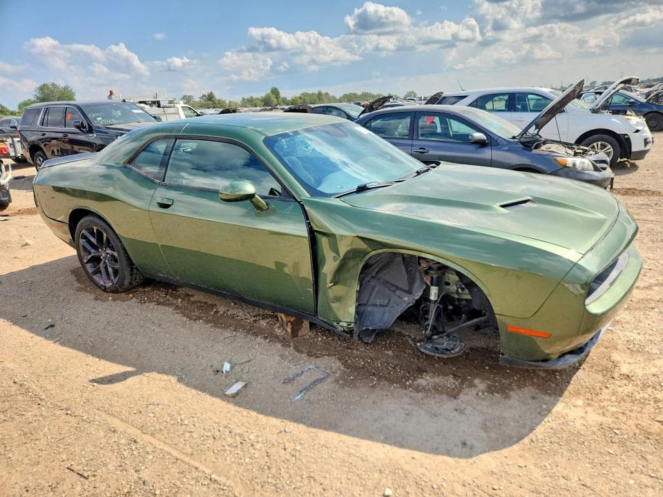 2022 DODGE CHALLENGER SXT 4