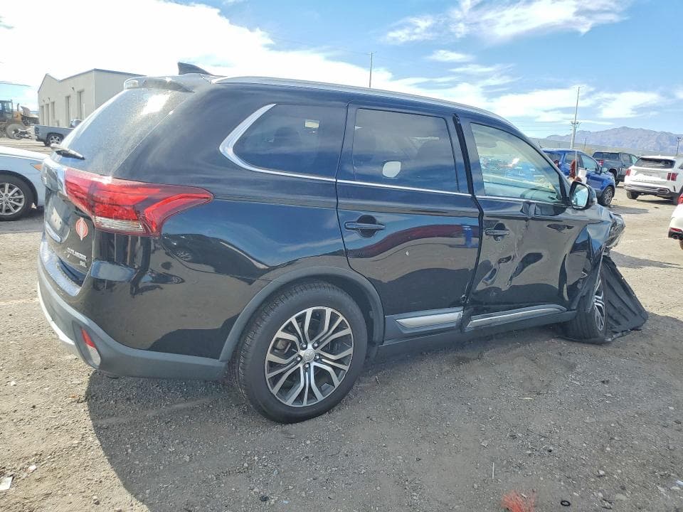 2018 MITSUBISHI OUTLANDER SE 3