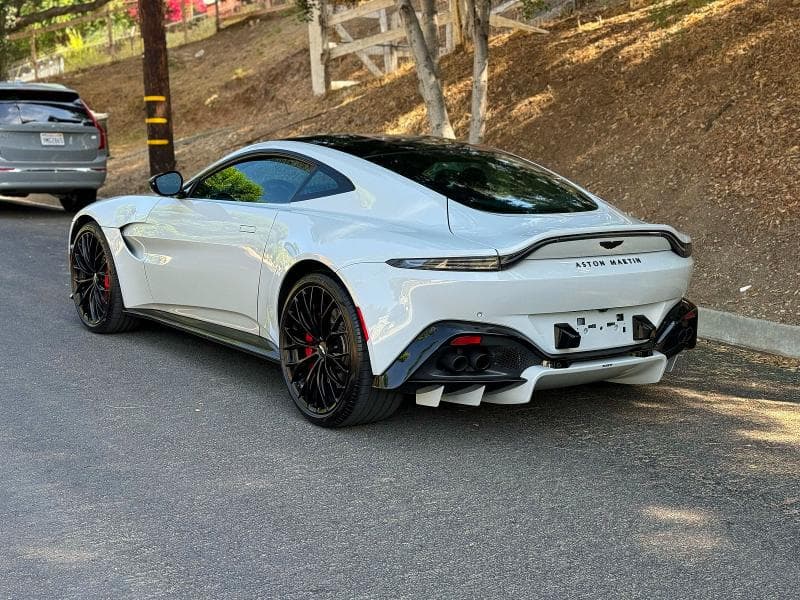 2023 ASTON MARTIN VANTAGE 4