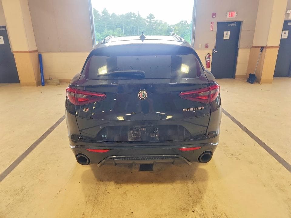 2022 ALFA ROMEO STELVIO TI 6
