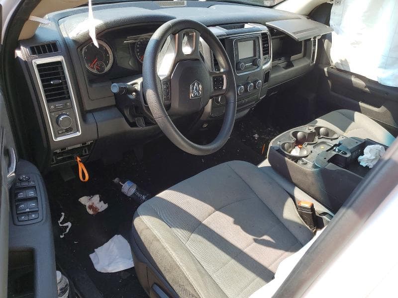 2024 RAM 1500 CLASSIC SLT 8