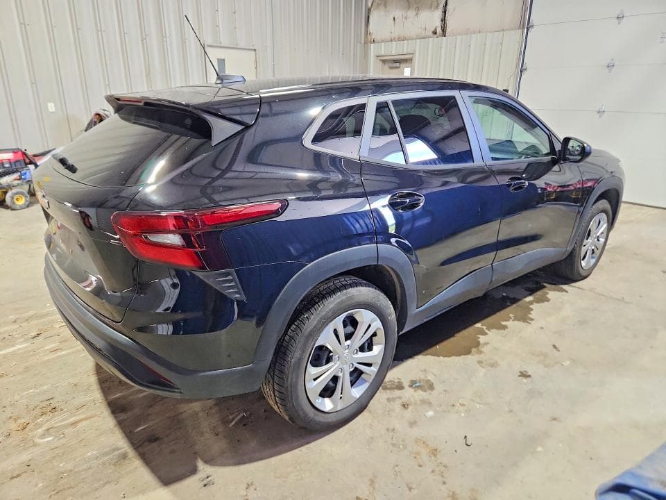2024 CHEVROLET TRAX LS 3