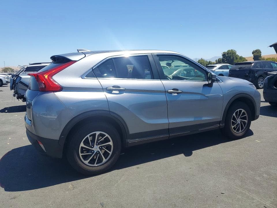 2020 MITSUBISHI ECLIPSE CROSS ES 3