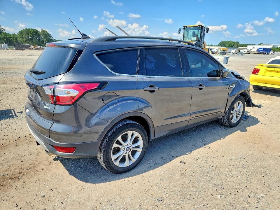 2018 FORD ESCAPE SE 3