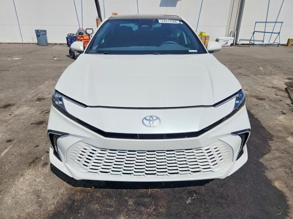 2025 TOYOTA CAMRY XSE 5