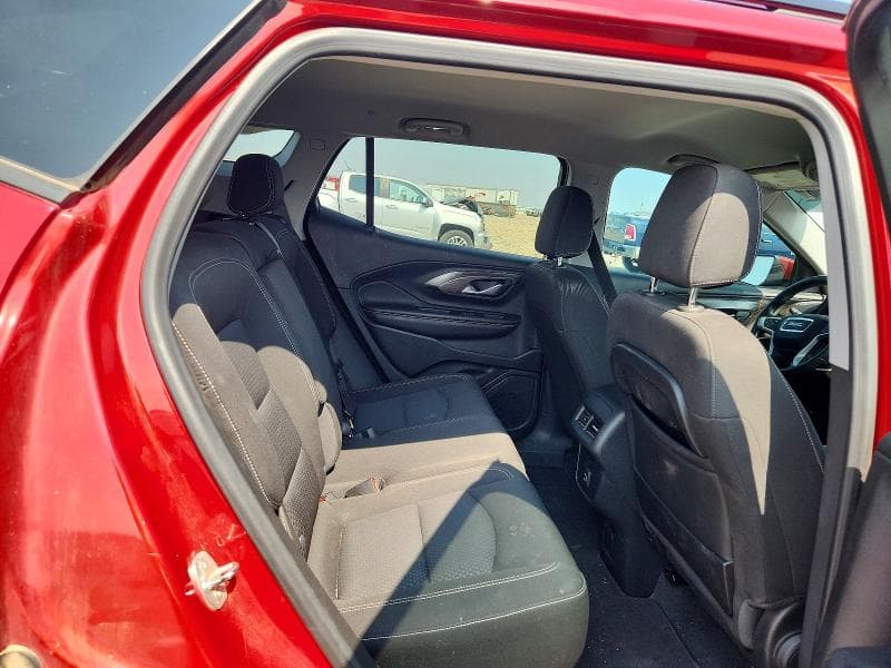 2022 GMC TERRAIN SLE 11