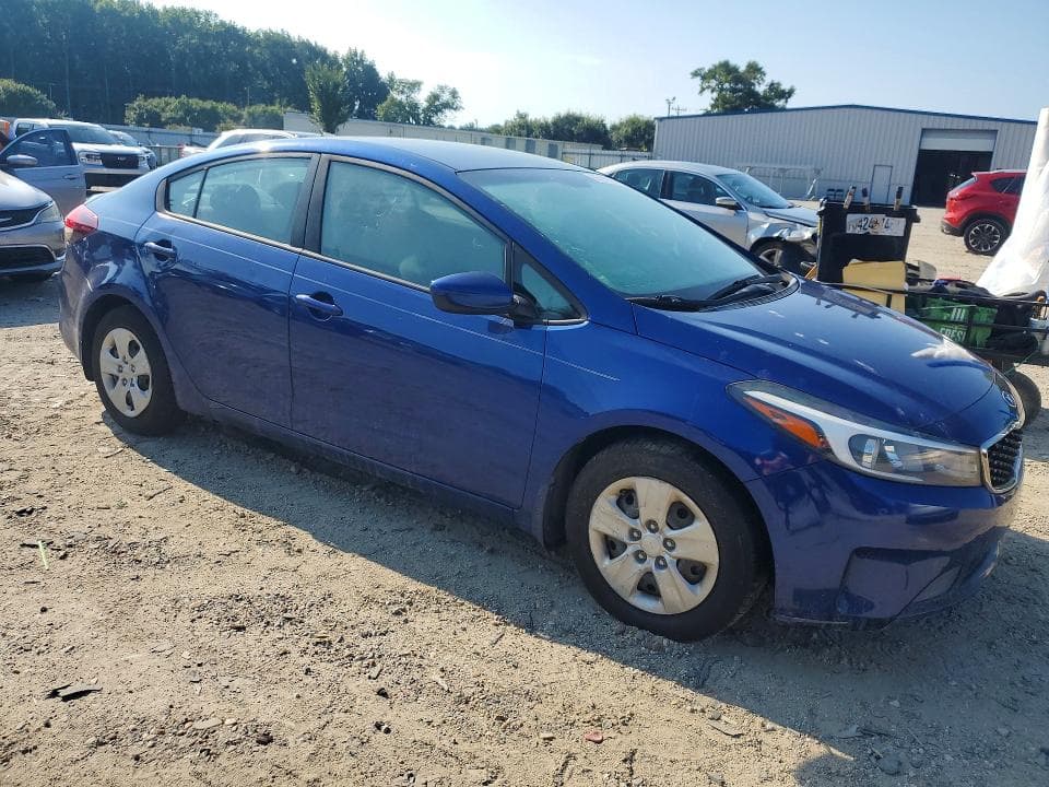 2017 KIA FORTE LX 4