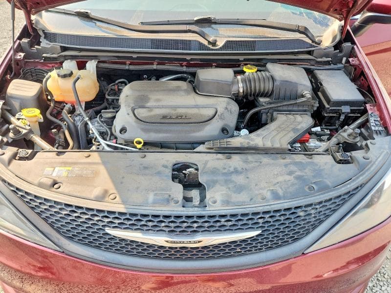 2022 CHRYSLER VOYAGER LX 12