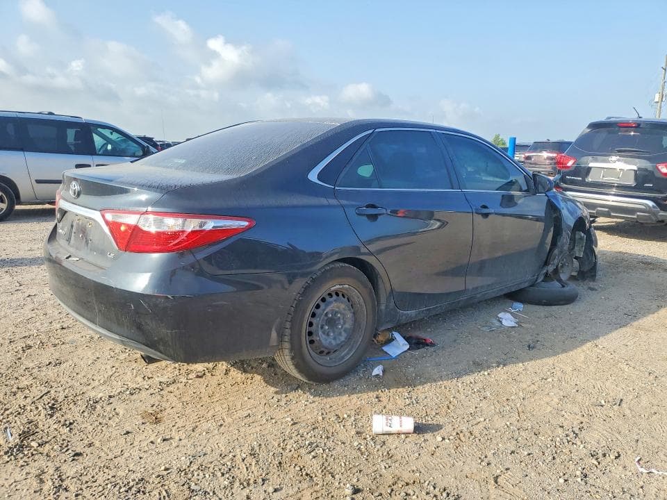 2017 TOYOTA CAMRY LE 3