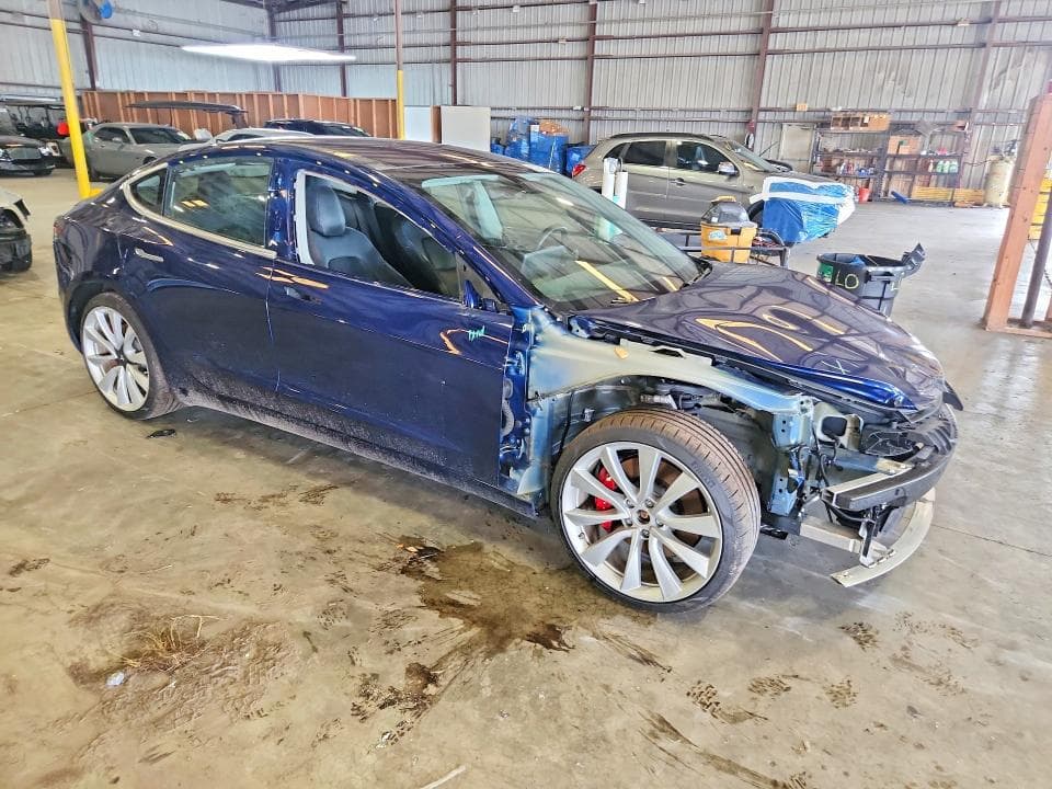 2018 TESLA MODEL 3 4
