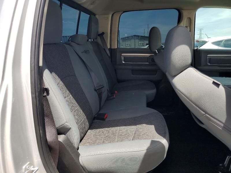 2019 RAM 1500 CLASSIC SLT 10