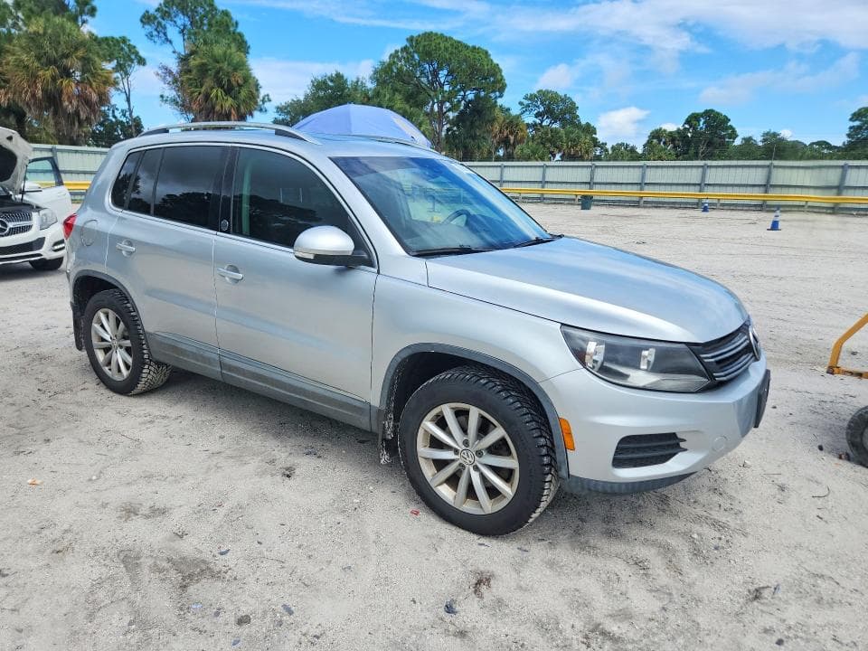 2017 VOLKSWAGEN TIGUAN WOLFSBURG 4
