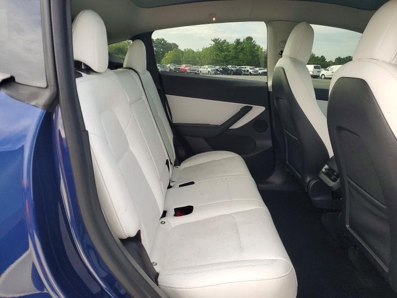 2022 TESLA MODEL Y 10