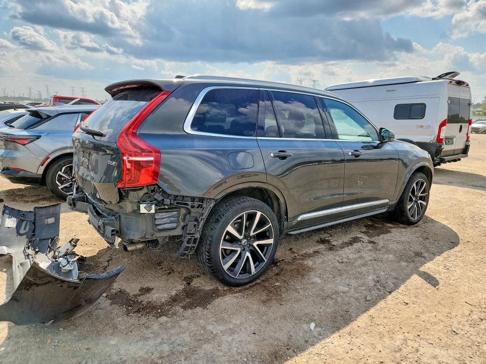2018 VOLVO XC90 T6 3