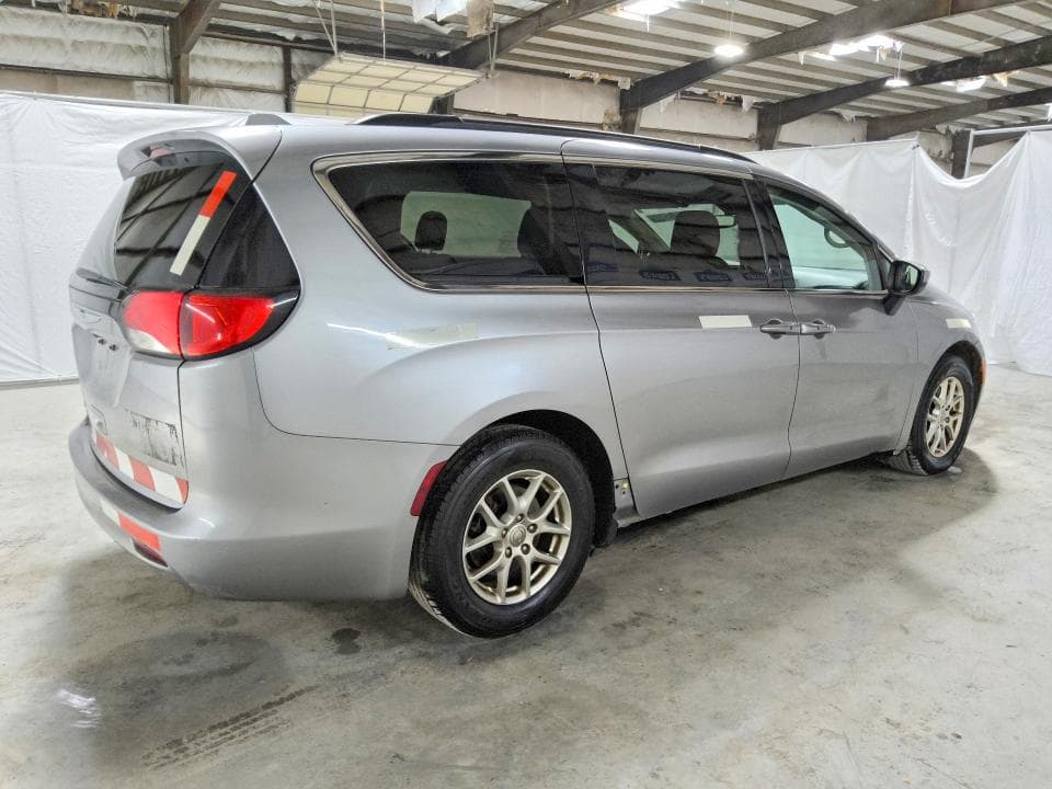 2020 CHRYSLER VOYAGER LXI 3