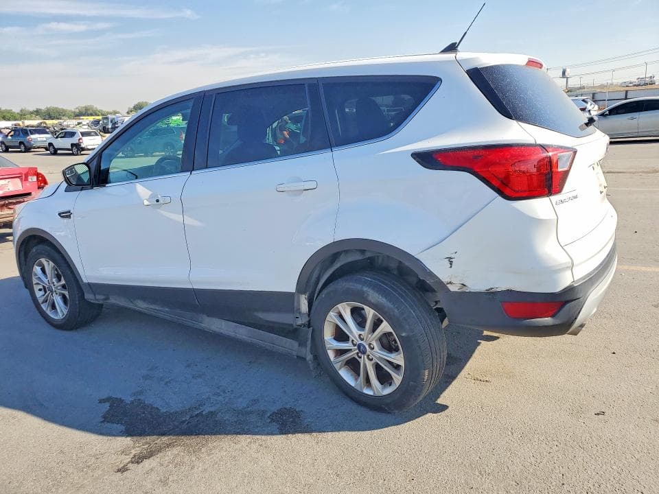 2019 FORD ESCAPE SE 2