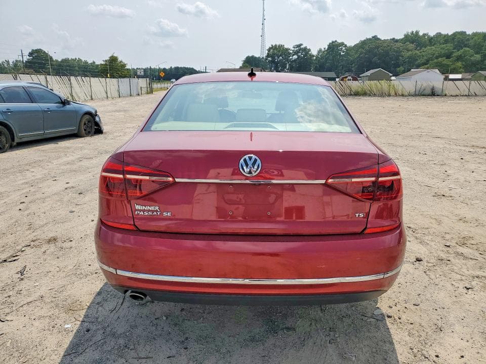 2018 VOLKSWAGEN PASSAT SE 6