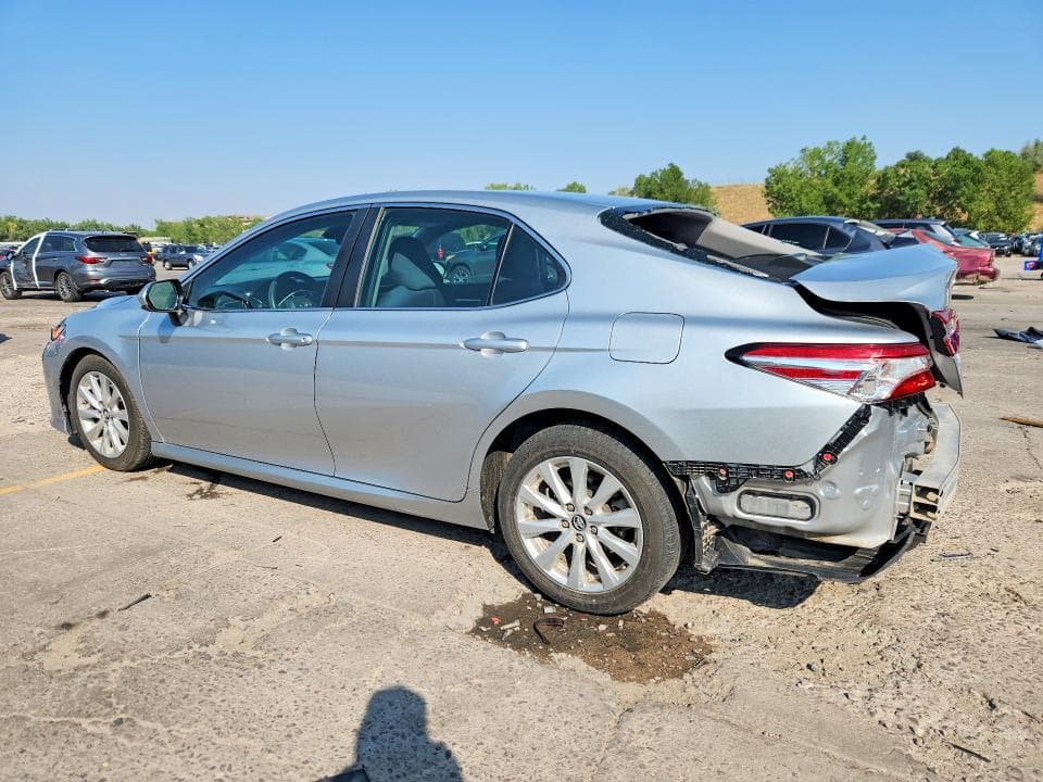 2018 TOYOTA CAMRY LE 2