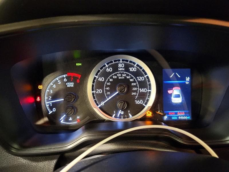 2021 TOYOTA COROLLA LE 9
