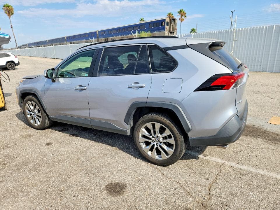 2019 TOYOTA RAV4 XLE PREMIUM 2