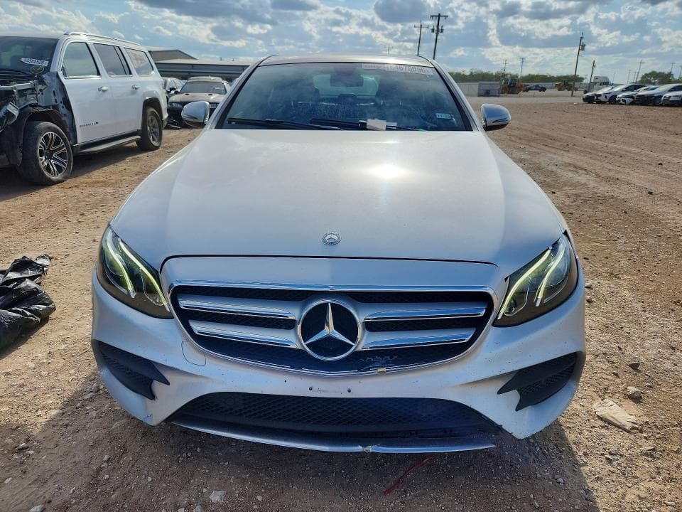 2017 MERCEDES-BENZ E 300 4MATIC 5