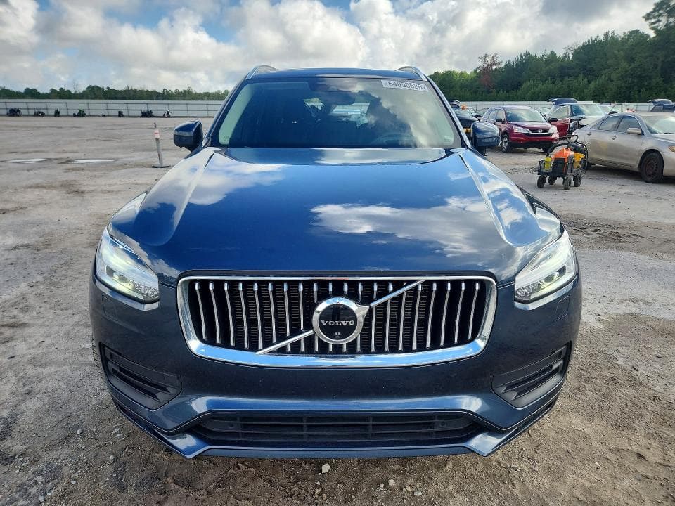 2022 VOLVO XC90 T6 MOMENTUM 5