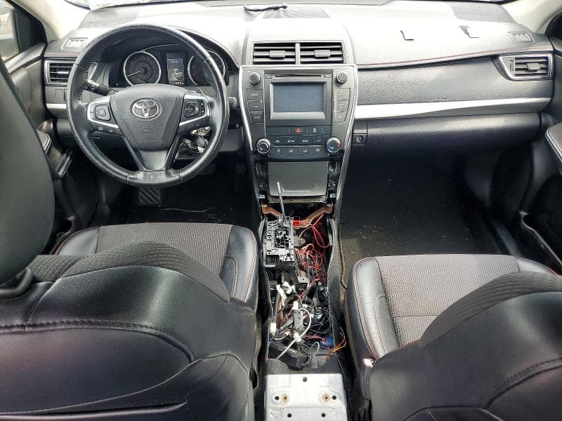 2017 TOYOTA CAMRY SE 8