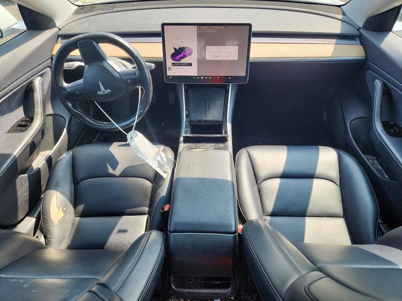 2018 TESLA MODEL 3 8