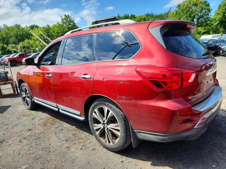 2017 NISSAN PATHFINDER PLATINUM 2