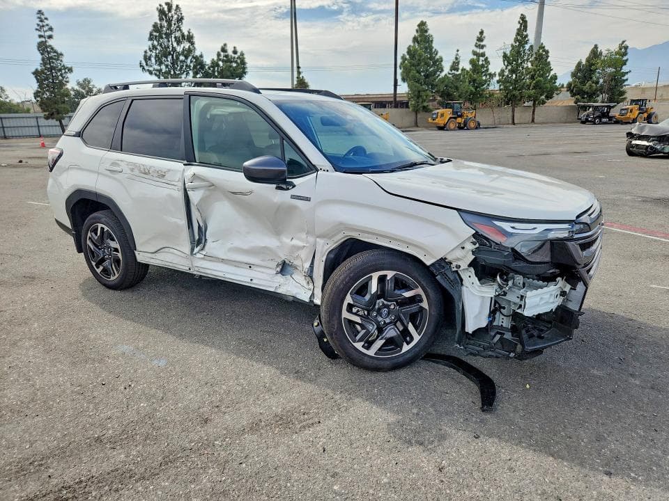 2025 SUBARU FORESTER PREMIUM 4