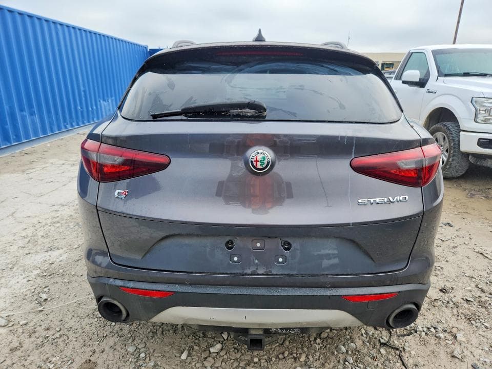 2018 ALFA ROMEO STELVIO TI SPORT 6