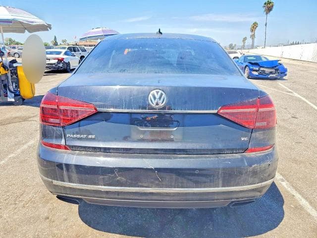 2017 VOLKSWAGEN PASSAT SE 6