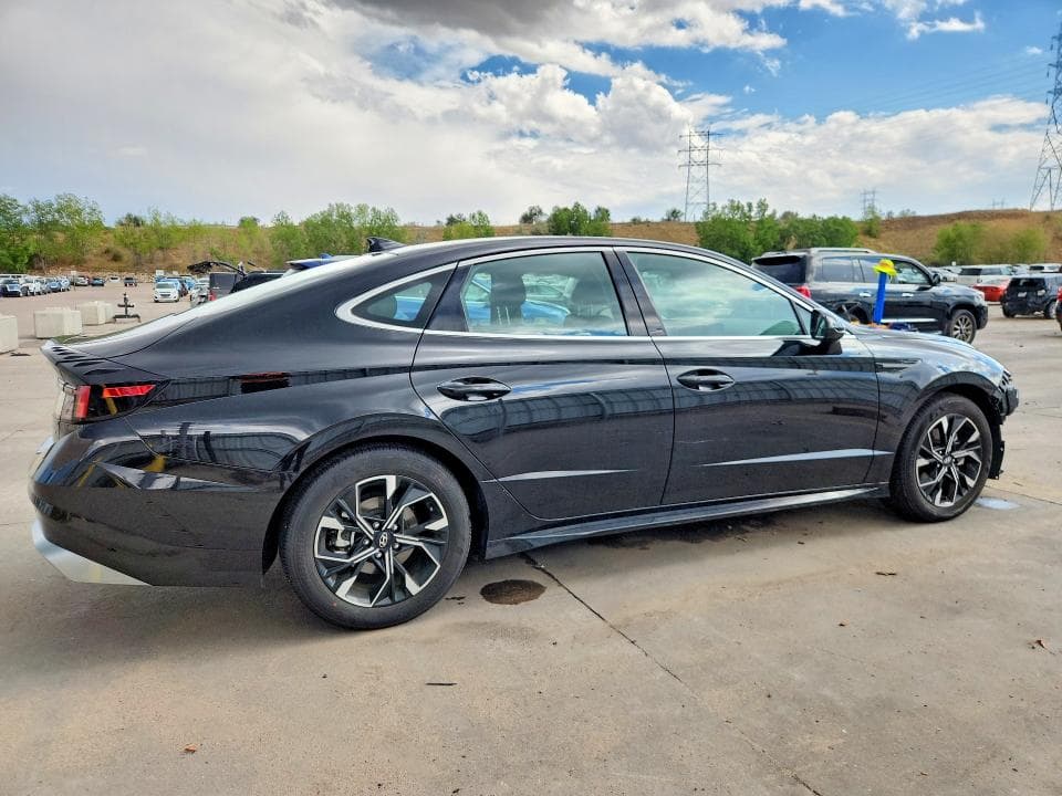 2025 HYUNDAI SONATA SEL 3