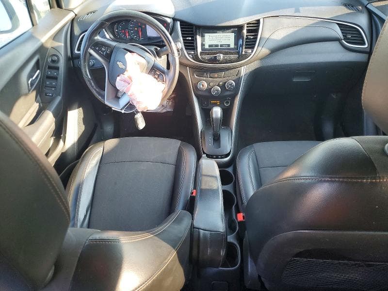 2017 CHEVROLET TRAX 1LT 8