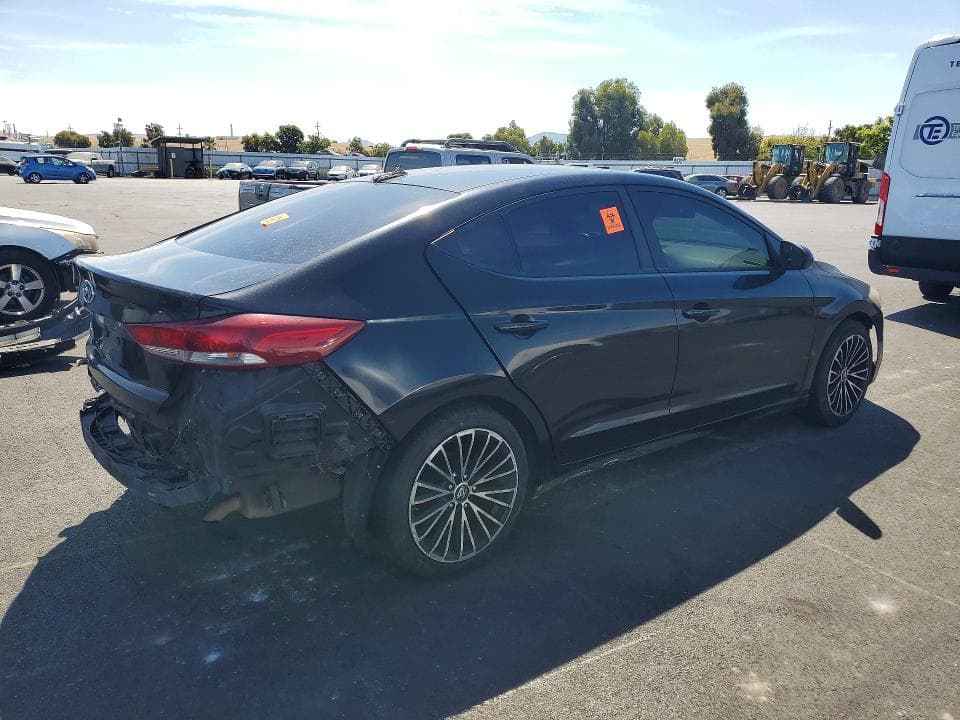 2017 HYUNDAI ELANTRA SE 3