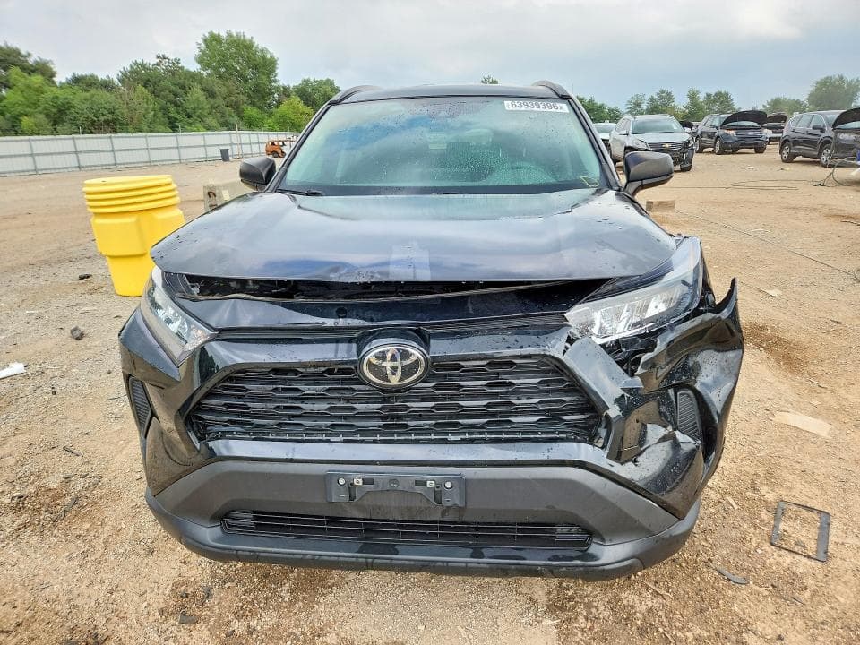 2021 TOYOTA RAV4 LE 5