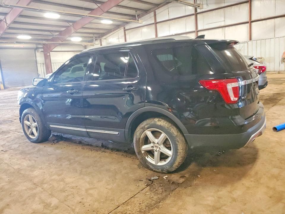 2017 FORD EXPLORER XLT 2