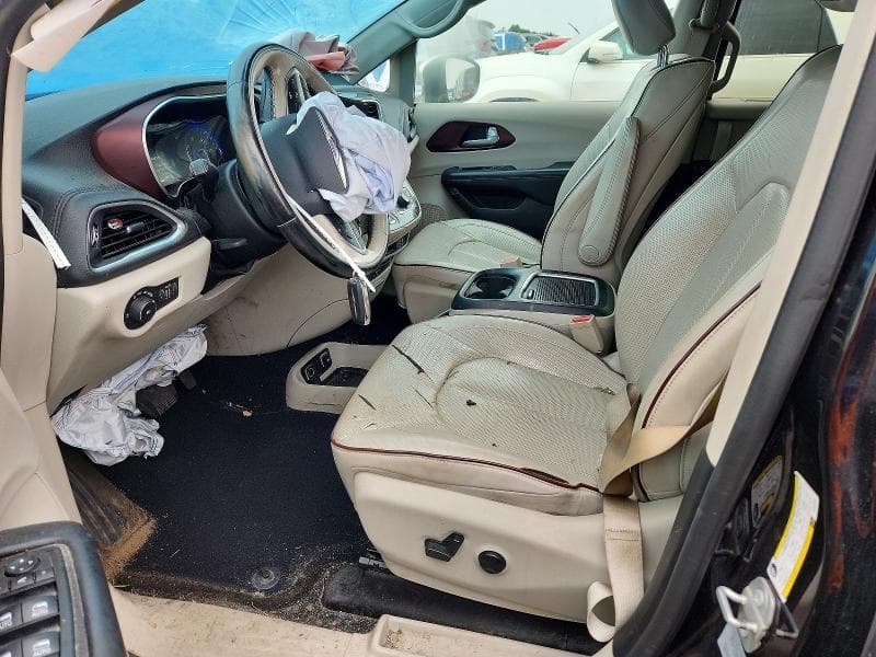 2017 CHRYSLER PACIFICA LIMITED 7